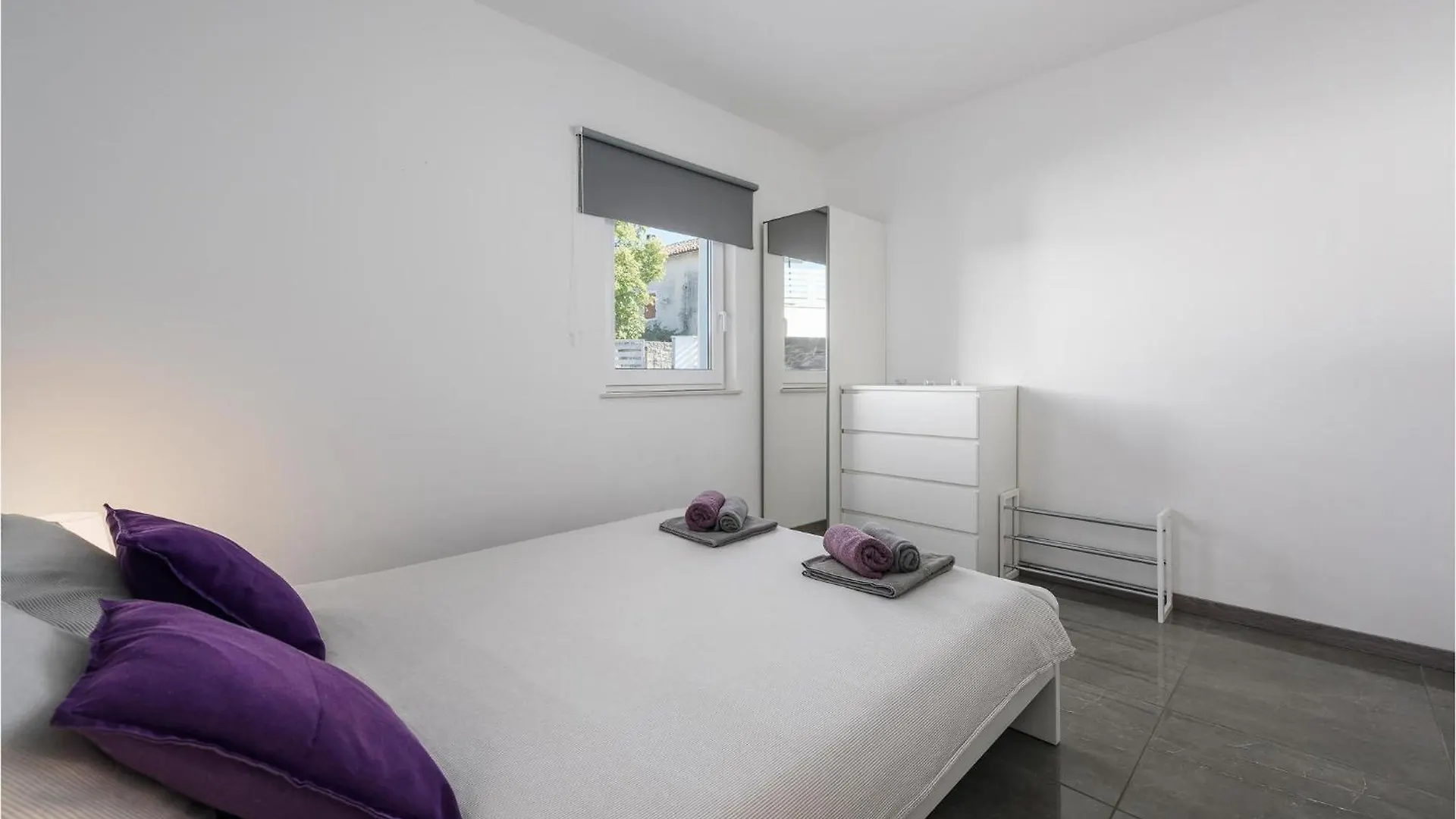 Holiday home 4 Bedroom Lovely Home In Zuzici Croatia