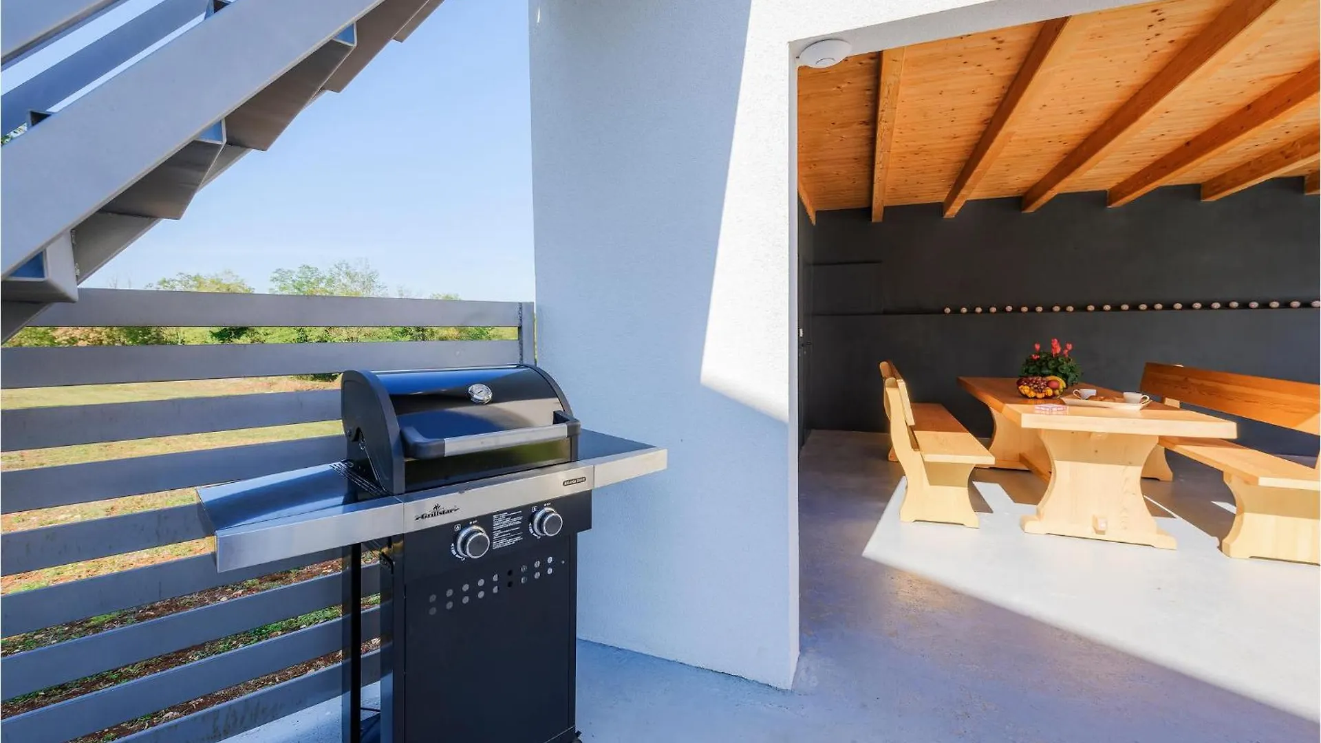 4 Bedroom Lovely Home In Zuzici 0*,  Croatia